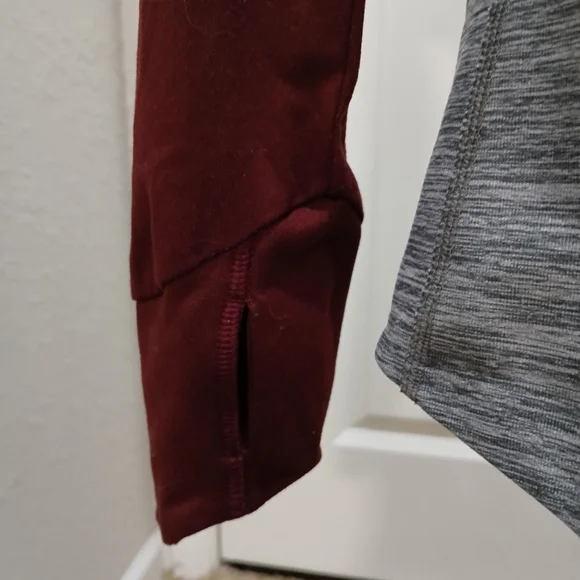 The North Face Long Sleeved Shirt‎ - Picture 2 of 8